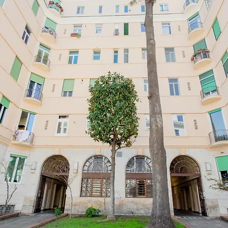 Yourelais Pergolesi Apartman *